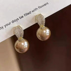 Luxe Pearl Drop Earrings Soft elegance for everyday outfits, date nights, and special moments.