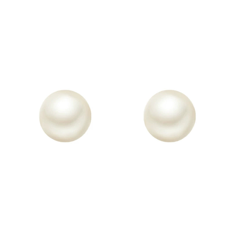 Luminous Pearl Stud Earrings Effortless Elegance for Every Day